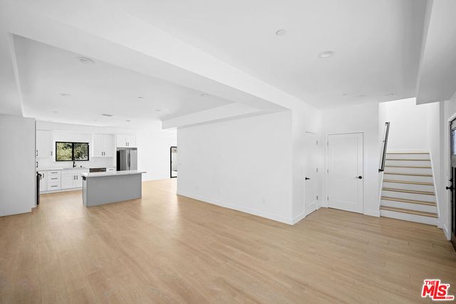 5826 Craner Avenue 5822, North Hollywood, CA 91601