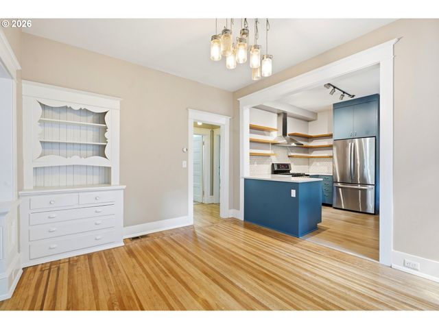 1324 Se 51ST Ave, Portland, OR 97215