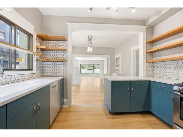 1324 Se 51ST Ave, Portland, OR 97215