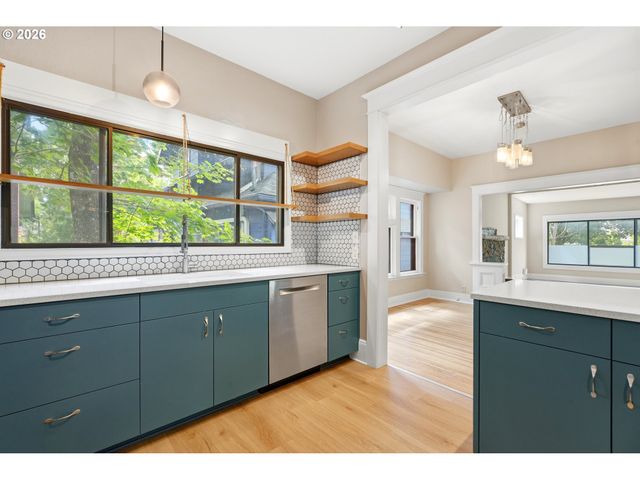 1324 Se 51ST Ave, Portland, OR 97215