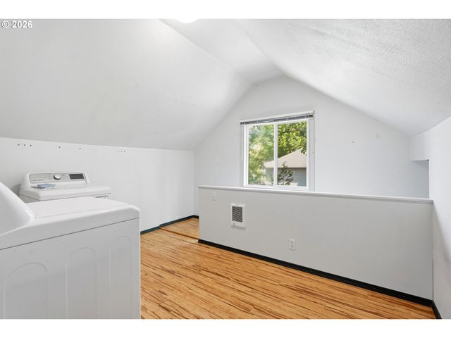 1324 Se 51ST Ave, Portland, OR 97215