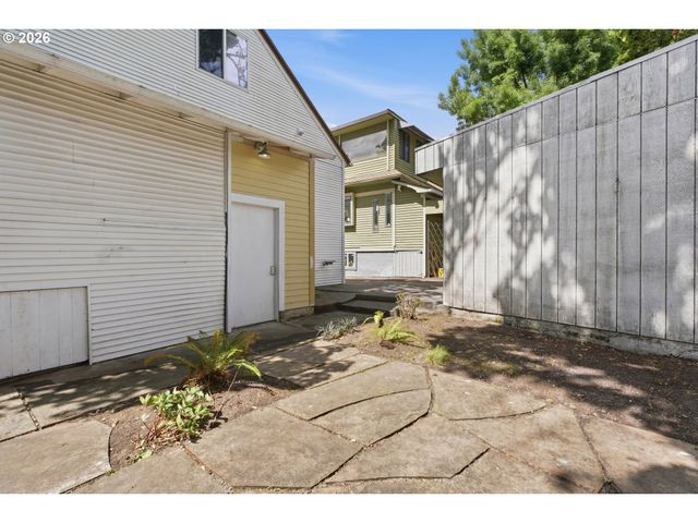 1324 Se 51ST Ave, Portland, OR 97215