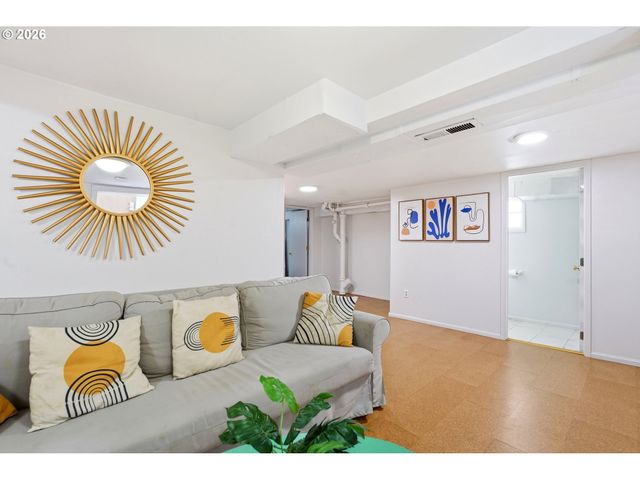 1324 Se 51ST Ave, Portland, OR 97215