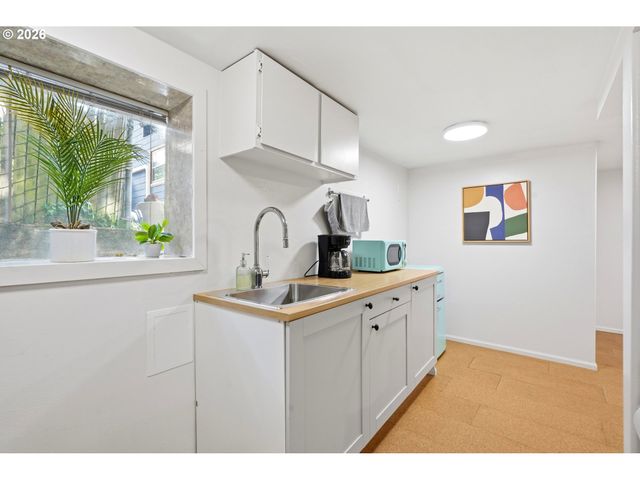 1324 Se 51ST Ave, Portland, OR 97215