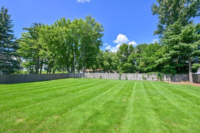 532 Schroeder AVENUE, Delavan, WI 53115
