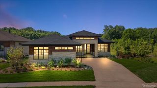 49351 VILLA Court, Novi, MI 48374