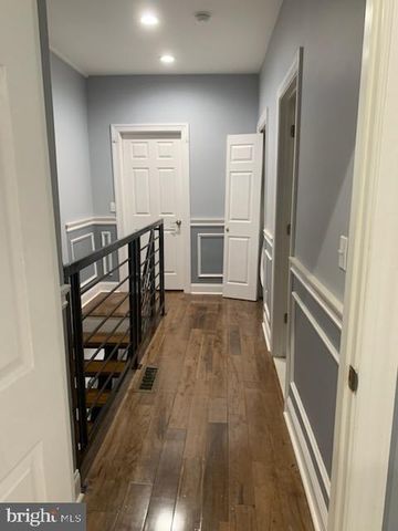 1727 S 4TH ST, Philadelphia, PA 19148