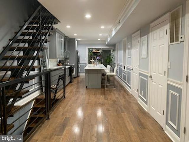 1727 S 4TH ST, Philadelphia, PA 19148