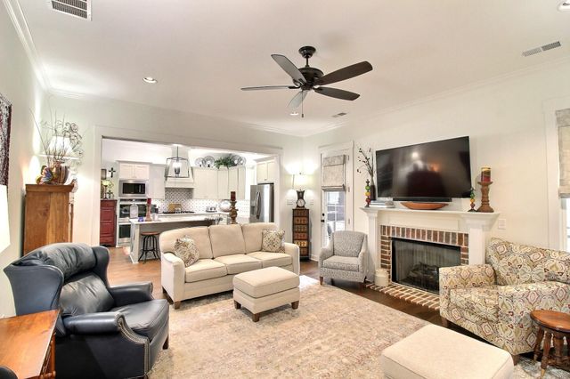 30 LAFAYETTE CROSSING DR, Rossville, TN 38066