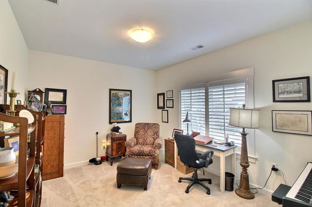 30 LAFAYETTE CROSSING DR, Rossville, TN 38066