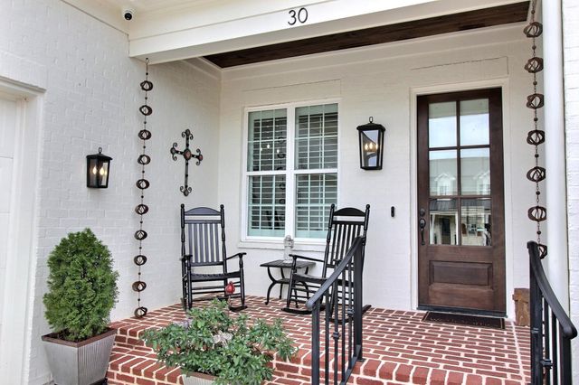 30 LAFAYETTE CROSSING DR, Rossville, TN 38066