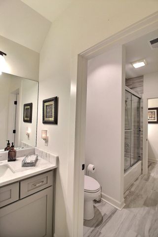 30 LAFAYETTE CROSSING DR, Rossville, TN 38066