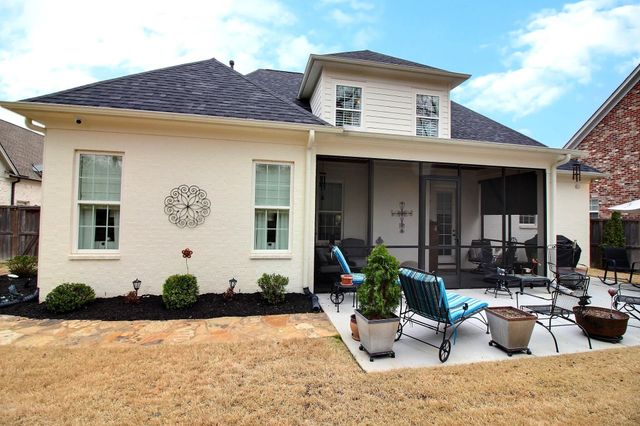 30 LAFAYETTE CROSSING DR, Rossville, TN 38066