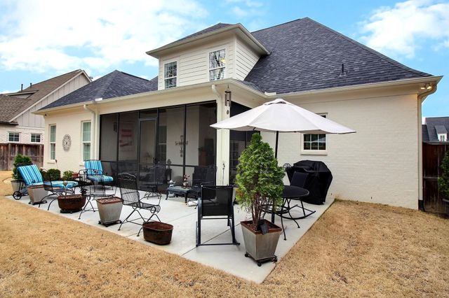 30 LAFAYETTE CROSSING DR, Rossville, TN 38066