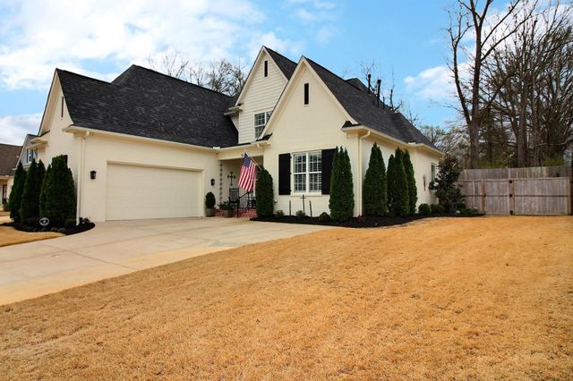 30 LAFAYETTE CROSSING DR, Rossville, TN 38066