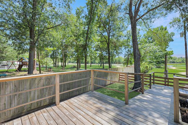 12602 Paradise View Court, Willis, TX 77318