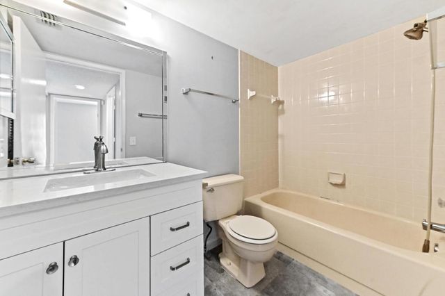 14895 Builtmore Way 107, Delray Beach, FL 33446