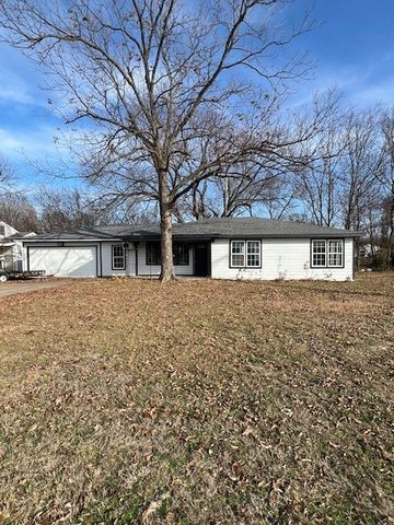 718 N Union Street, Whitesboro, TX 76273