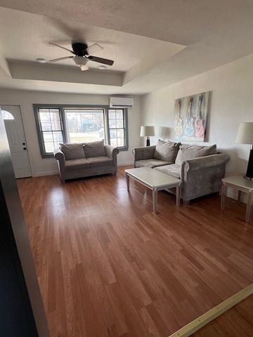 718 N Union Street, Whitesboro, TX 76273