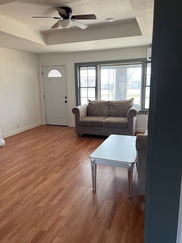 718 N Union Street, Whitesboro, TX 76273