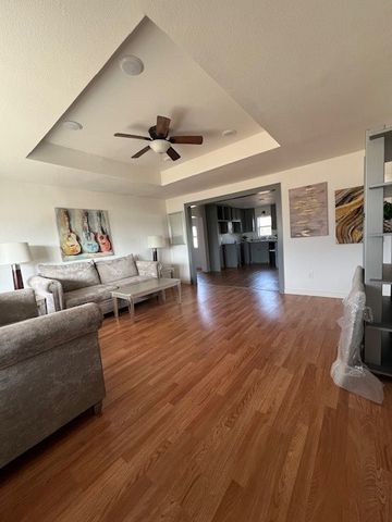 718 N Union Street, Whitesboro, TX 76273