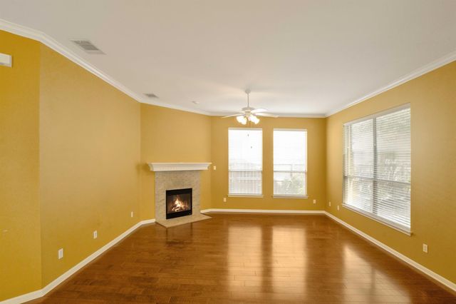 111 Village Park DR, Georgetown, TX 78633