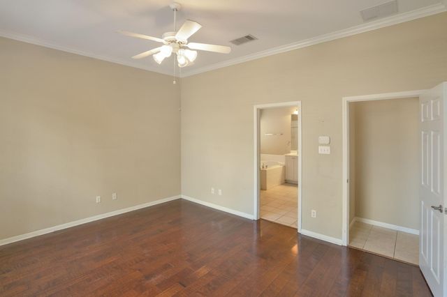 111 Village Park DR, Georgetown, TX 78633