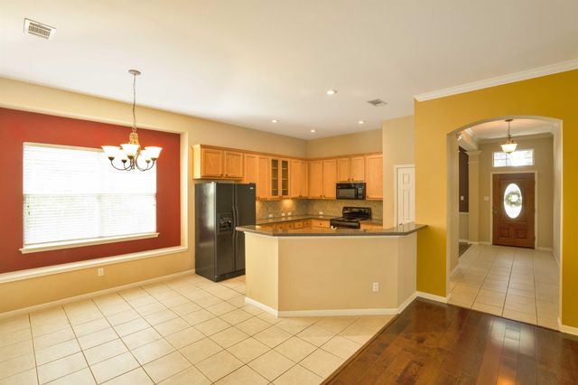 111 Village Park DR, Georgetown, TX 78633