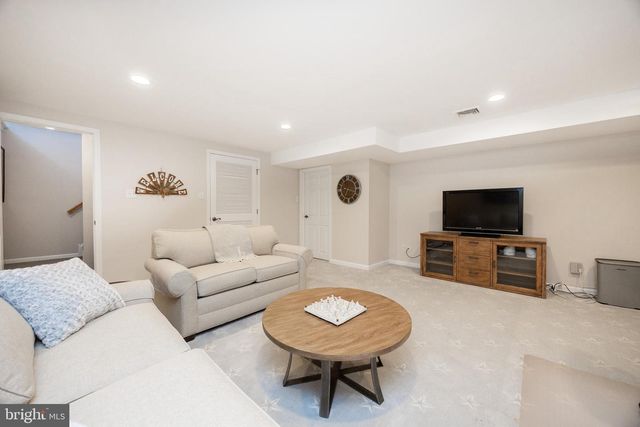 1311 COVERT CT, Glen Mills, PA 19342