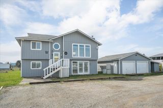 4810 E Big Meadows Rd, Chattaroy, WA 99003