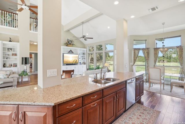 519 N Brasstown Dr, Blanco, TX 78606