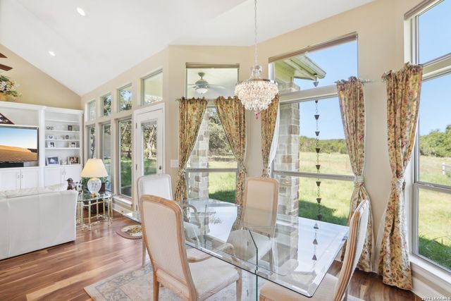 519 N Brasstown Dr, Blanco, TX 78606