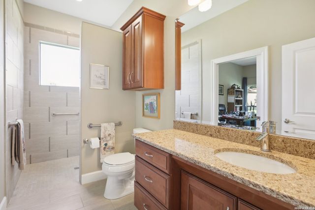 519 N Brasstown Dr, Blanco, TX 78606