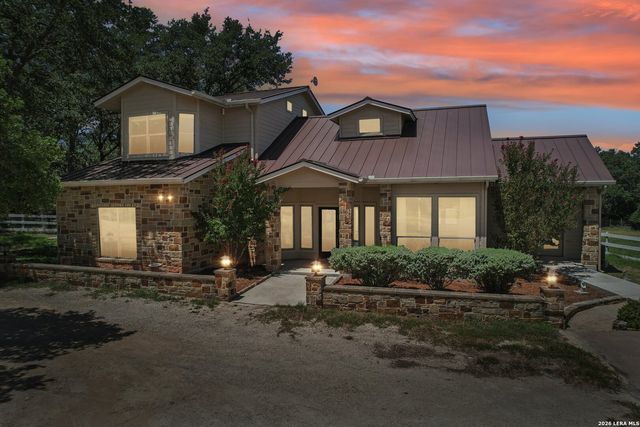 519 N Brasstown Dr, Blanco, TX 78606