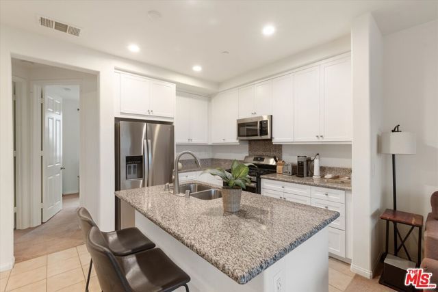 14838 Nordhoff Street, Panorama City (los Angeles), CA 91402