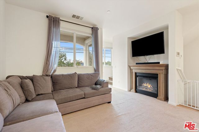 14838 Nordhoff Street, Panorama City (los Angeles), CA 91402