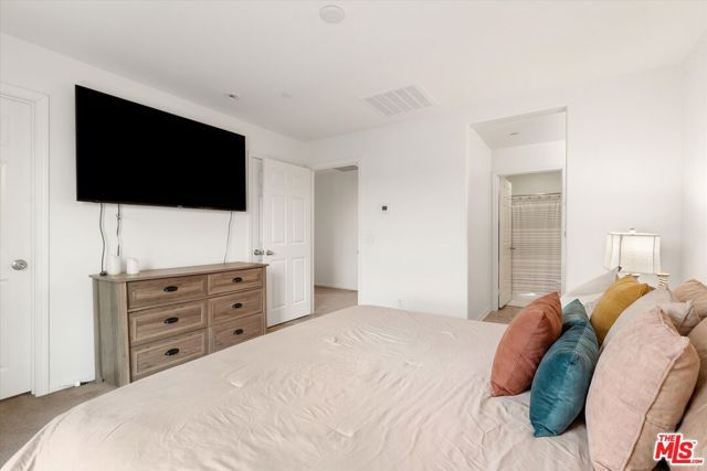 14838 Nordhoff Street, Panorama City (los Angeles), CA 91402