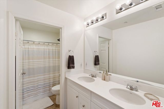 14838 Nordhoff Street, Panorama City (los Angeles), CA 91402