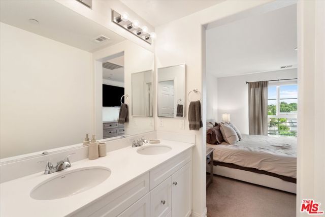 14838 Nordhoff Street, Panorama City (los Angeles), CA 91402