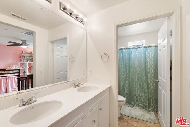 14838 Nordhoff Street, Panorama City (los Angeles), CA 91402