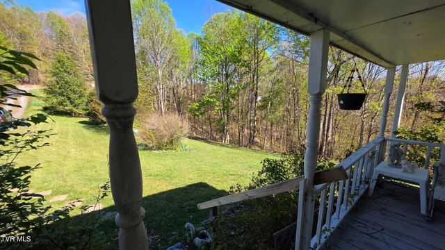 133 Forrest View Lane, Coeburn, VA 24230