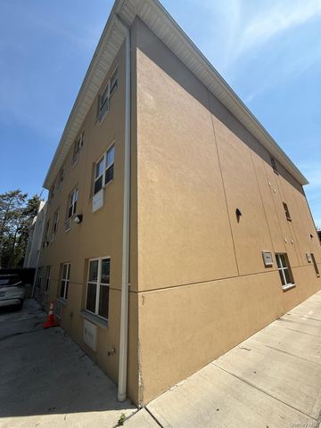 66-60 69th Street, Middle Village, NY 11379