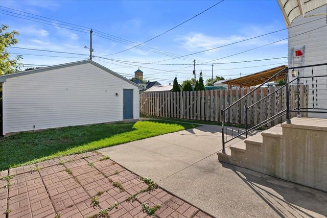 1946 S 69th STREET, West Allis, WI 53219