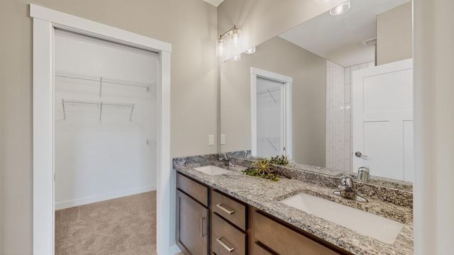 106 Fairway Street, Zumbrota, MN 55992