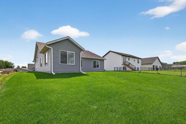 106 Fairway Street, Zumbrota, MN 55992