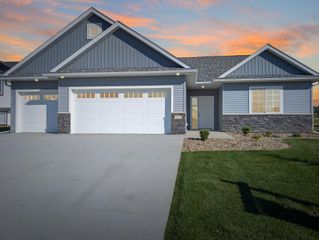 106 Fairway Street, Zumbrota, MN 55992