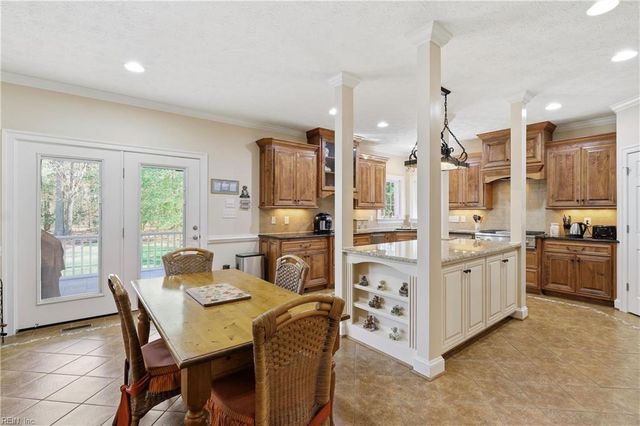 107 Pickett PL, Yorktown, VA 23693