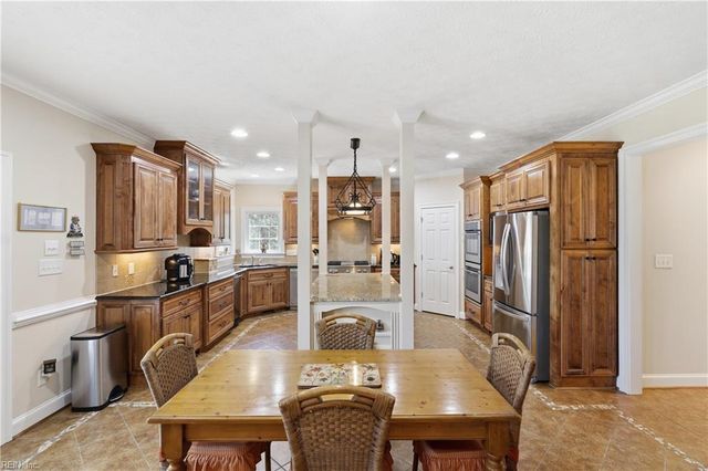 107 Pickett PL, Yorktown, VA 23693