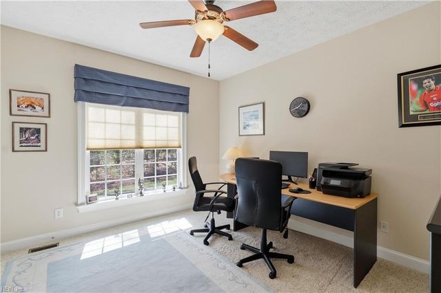 107 Pickett PL, Yorktown, VA 23693