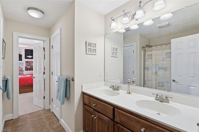 107 Pickett PL, Yorktown, VA 23693